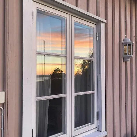 With Sea View Near Risor Semesterbostad