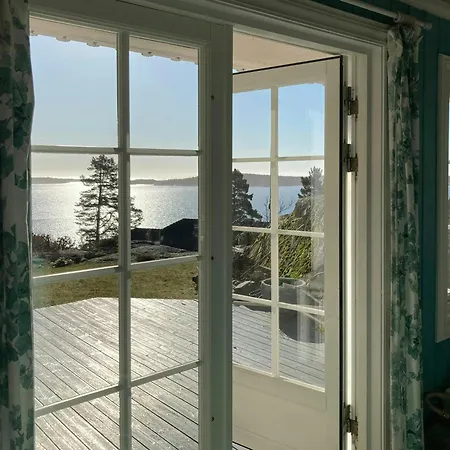 Nyaraló With Sea View Near Risor Søndeled