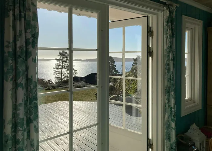 Nyaraló With Sea View Near Risor Søndeled