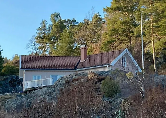 Nyaraló With Sea View Near Risor