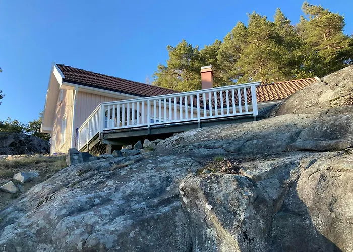 Nyaraló With Sea View Near Risor Søndeled